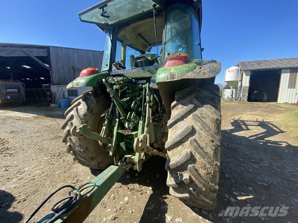 John Deere 5100 R Traktoriai