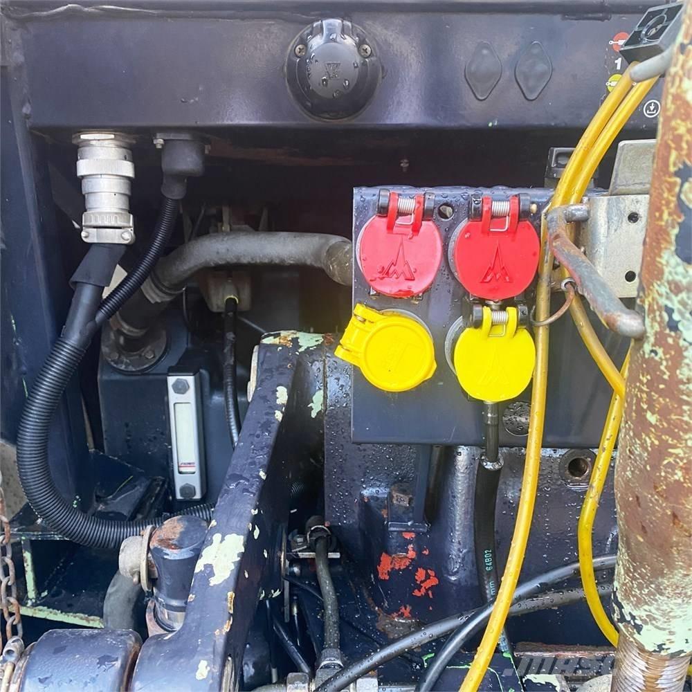 Deutz-Fahr DX 4.71 Traktoriai