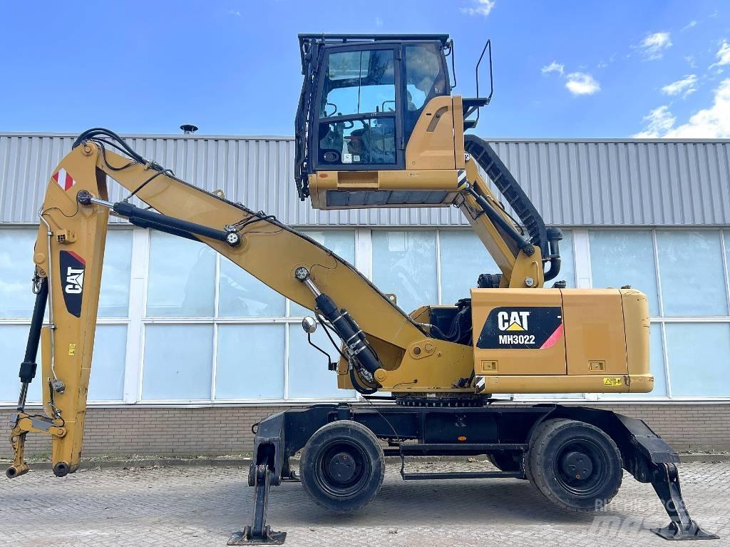 CAT MH 3022    2015    CE Atliekų / pramoniniai krautuvai