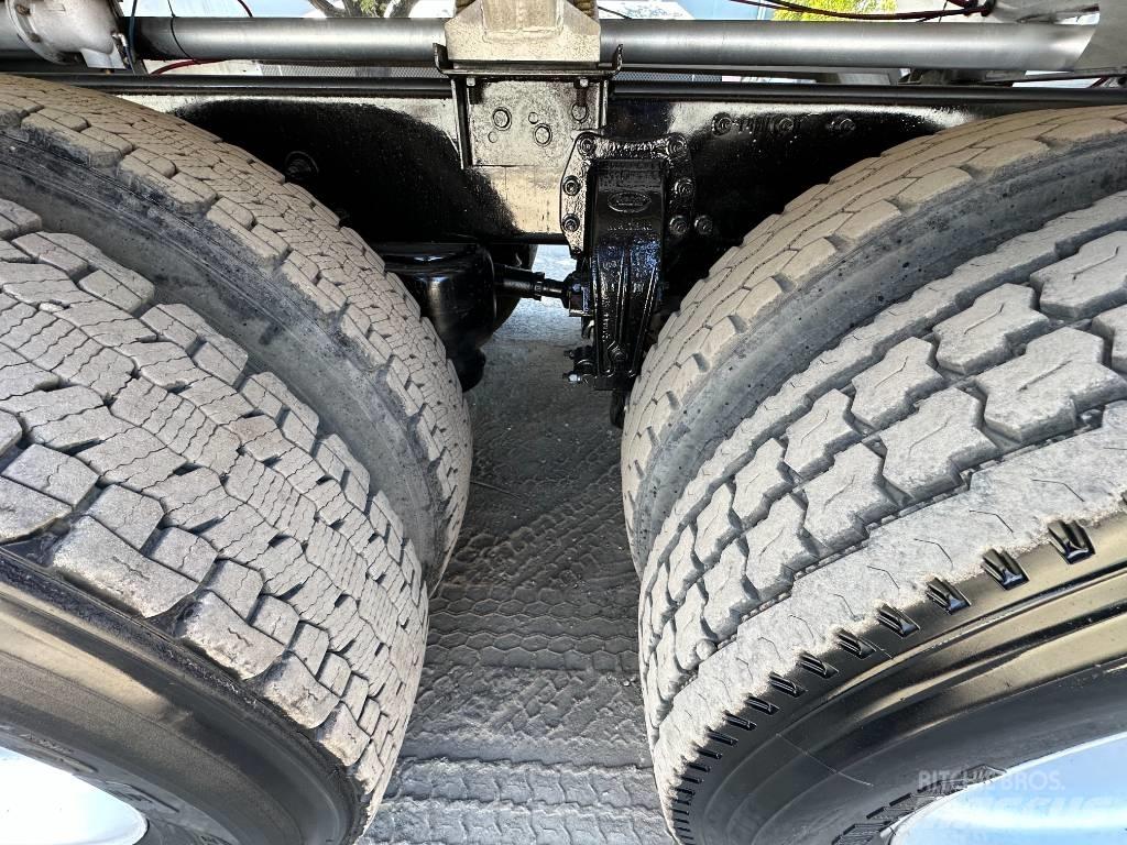 Peterbilt 365 Automobilinės cisternos