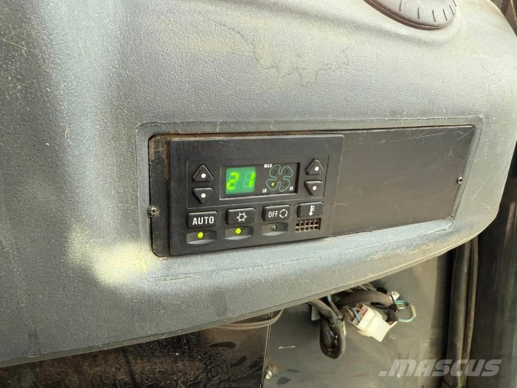 Komatsu WA100 M-7 Naudoti ratiniai krautuvai