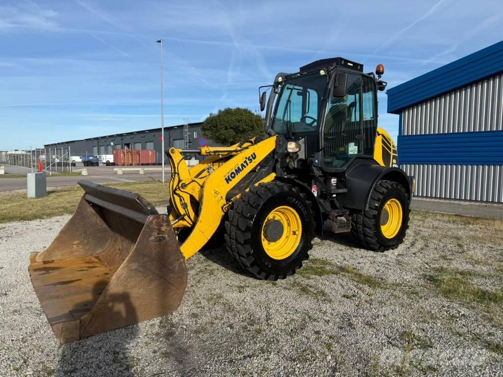 Komatsu WA100 M-7 Naudoti ratiniai krautuvai