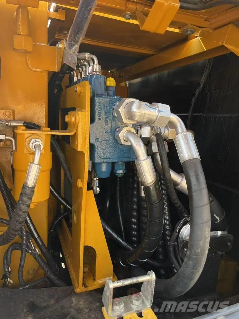  三一 60C Vikšriniai ekskavatoriai