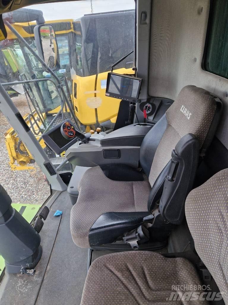 CLAAS Lexion 670 Derliaus nuėmimo kombainai