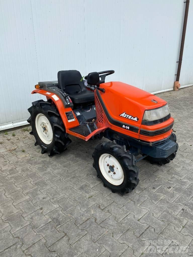 Kubota A14 Naudoti kompaktiški traktoriai