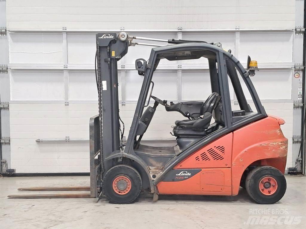 Linde H25D-02 Dyzeliniai krautuvai