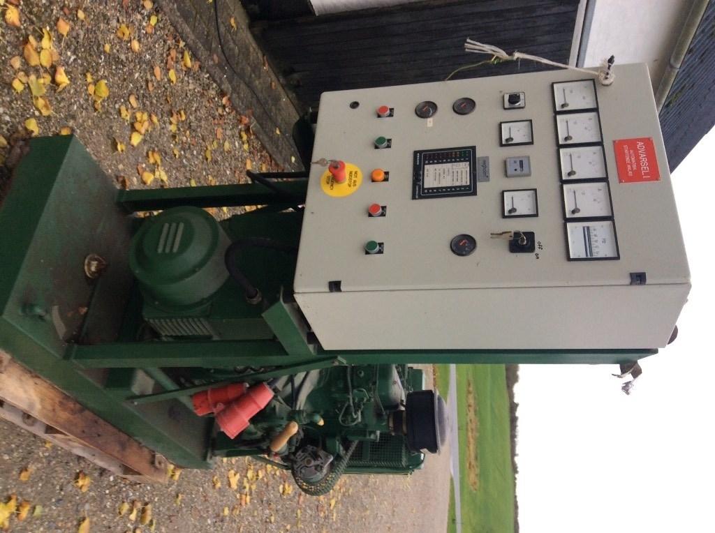 FG Wilson P44E3 Dyzeliniai generatoriai