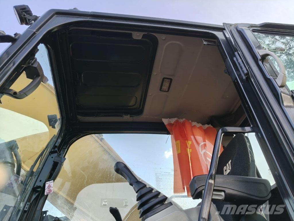 CAT 336 Vikšriniai ekskavatoriai
