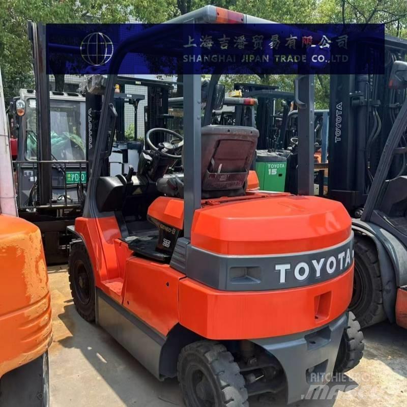 Toyota 7 FB 25 Elektriniai šakiniai krautuvai