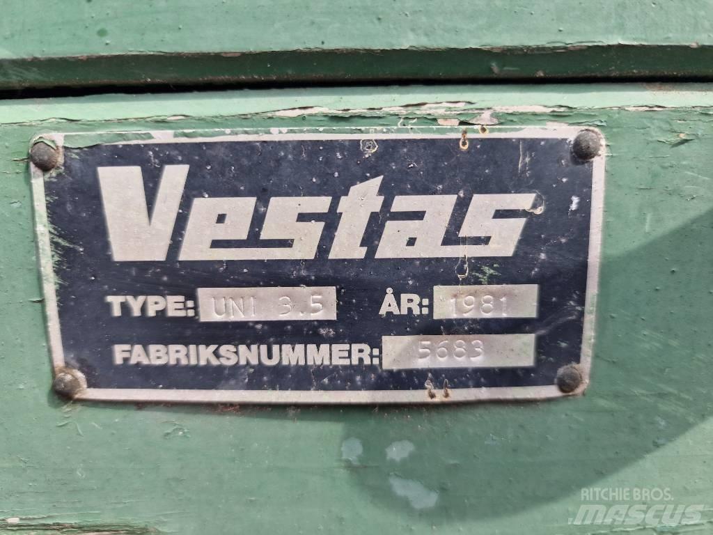 Vestas Uni 3.5 Mėšlo barstytuvai