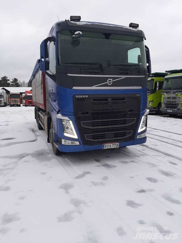 Volvo FH 13 Savivarčių priekabų vilkikai