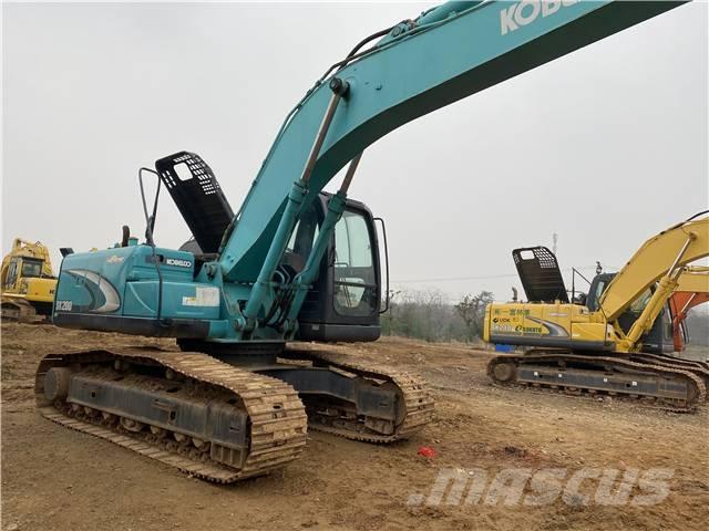 Kobelco SK 200 Vikšriniai ekskavatoriai