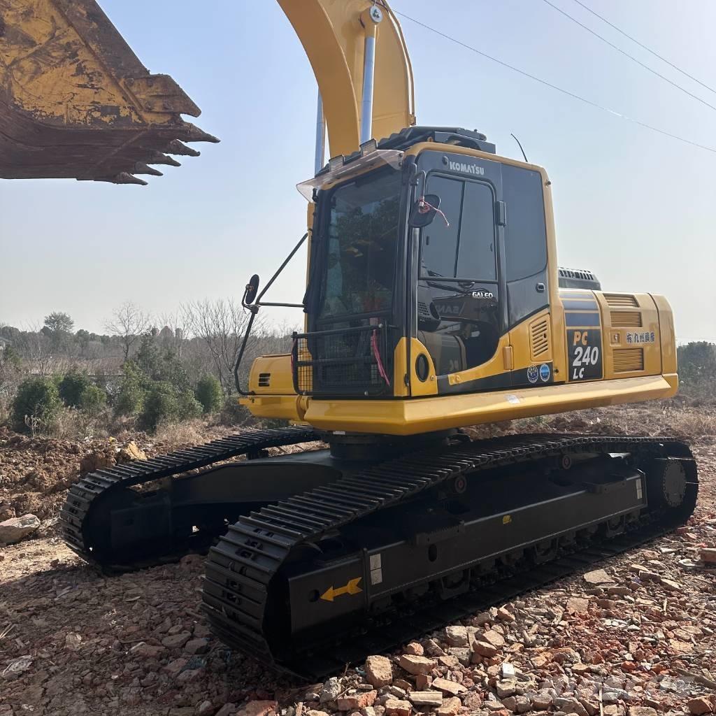 Komatsu PC 240 Vikšriniai ekskavatoriai