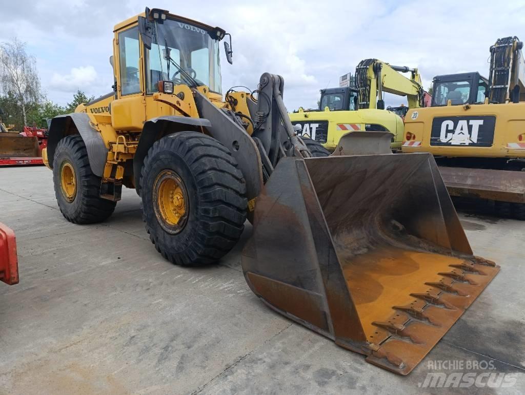 Volvo L 110 E Naudoti ratiniai krautuvai