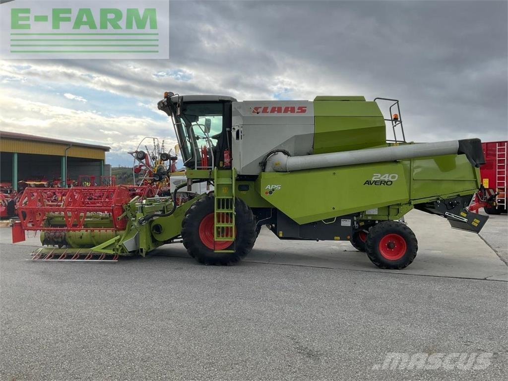 CLAAS AVERO 240 Derliaus nuėmimo kombainai