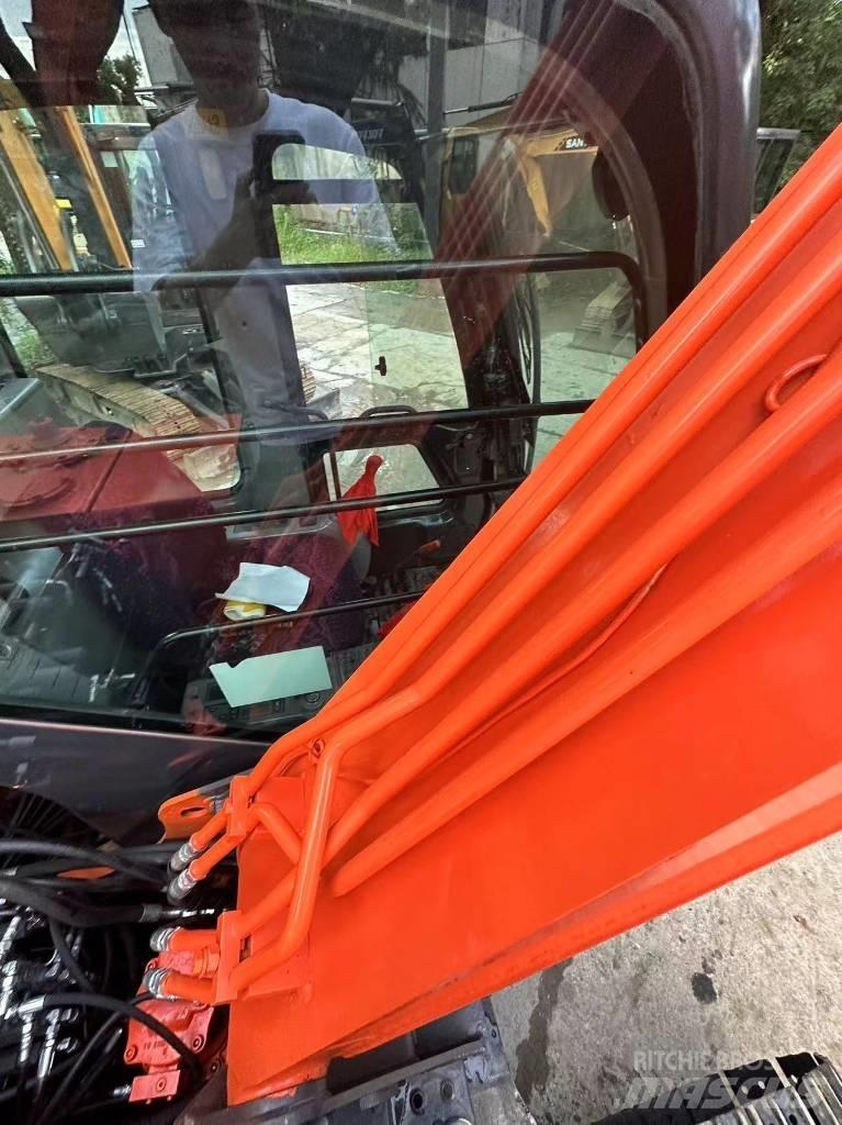 Hitachi ZX 70 Vikšriniai ekskavatoriai