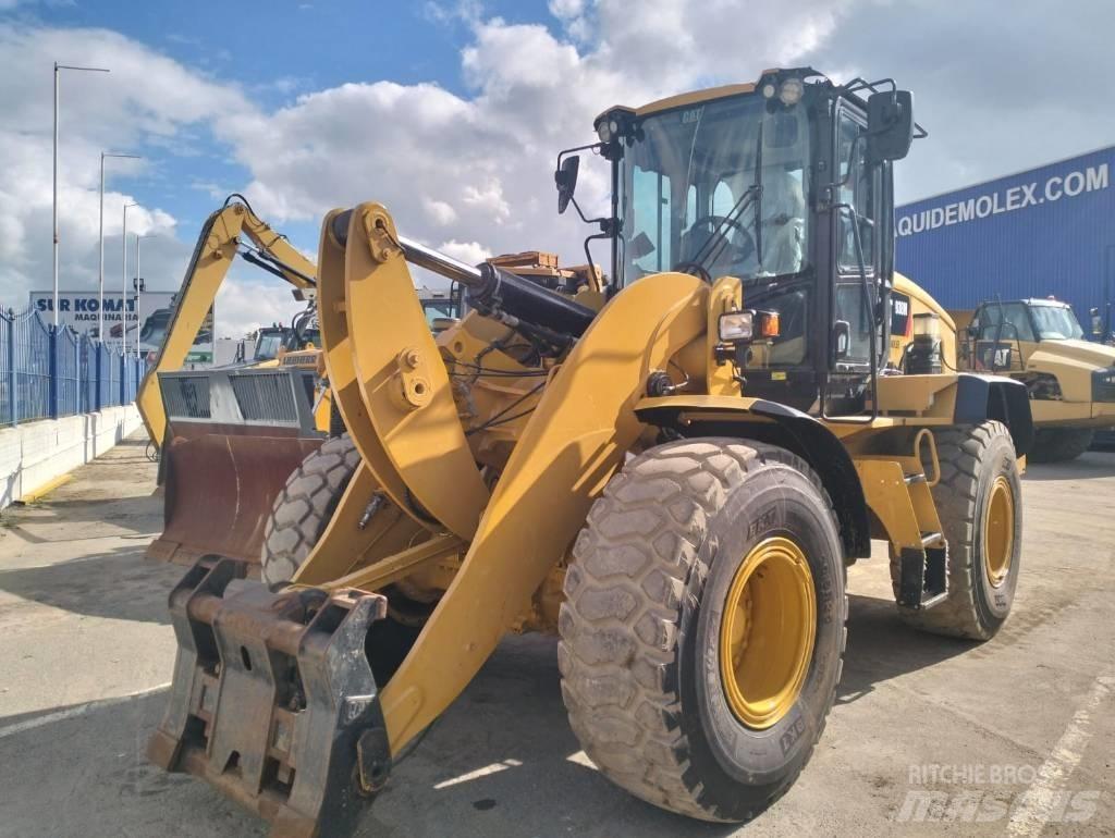 CAT 938 M Naudoti ratiniai krautuvai
