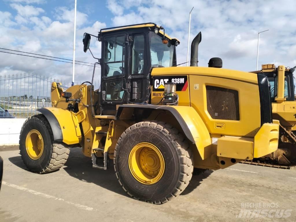 CAT 938 M Naudoti ratiniai krautuvai