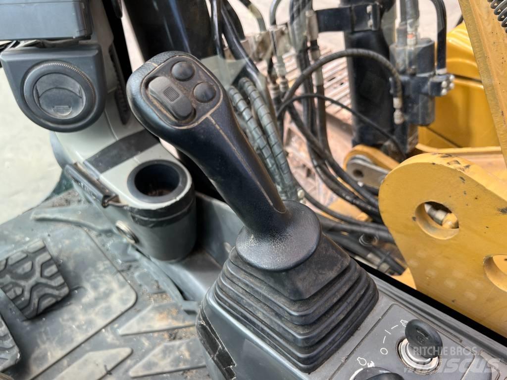 CAT 329 D LN Vikšriniai ekskavatoriai