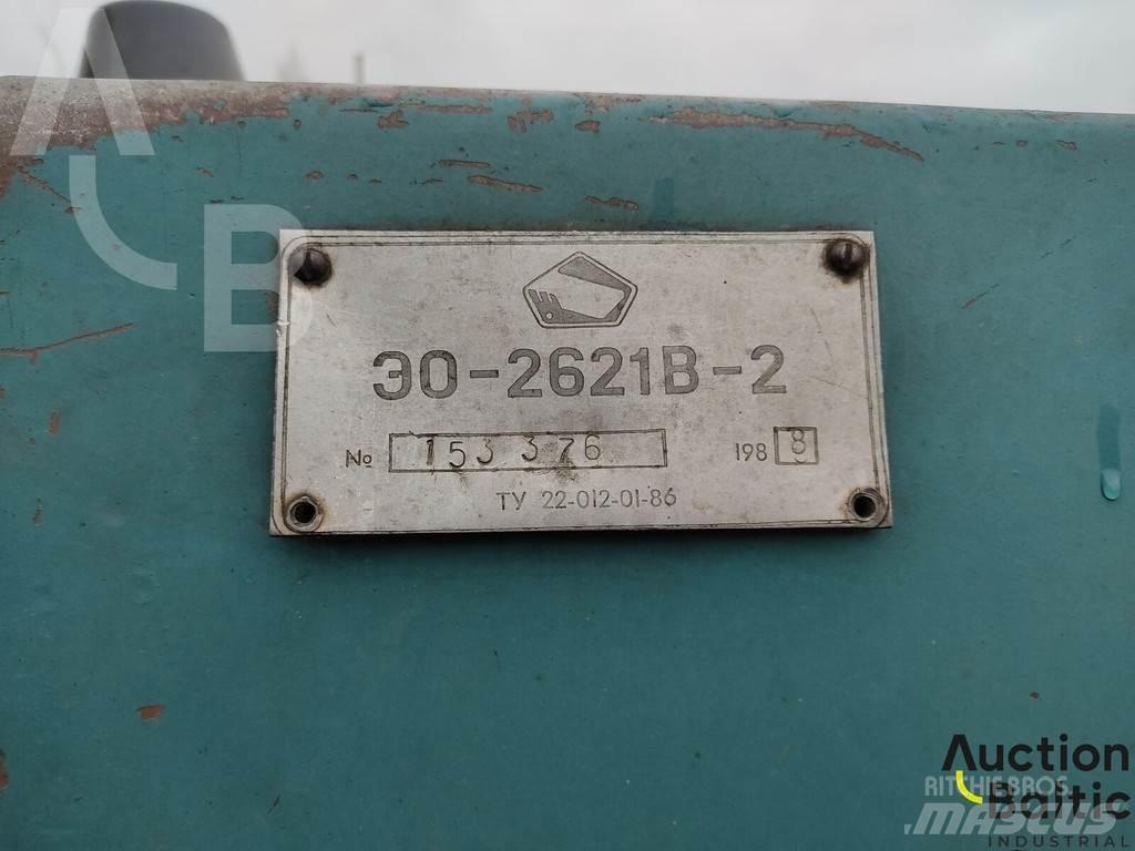  JUMZ EO-2621B-2 Traktoriai