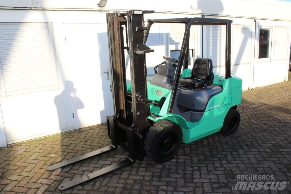 Mitsubishi FD25N Dyzeliniai krautuvai