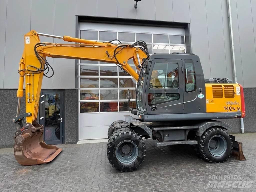Hyundai R140W-7A Ratiniai ekskavatoriai