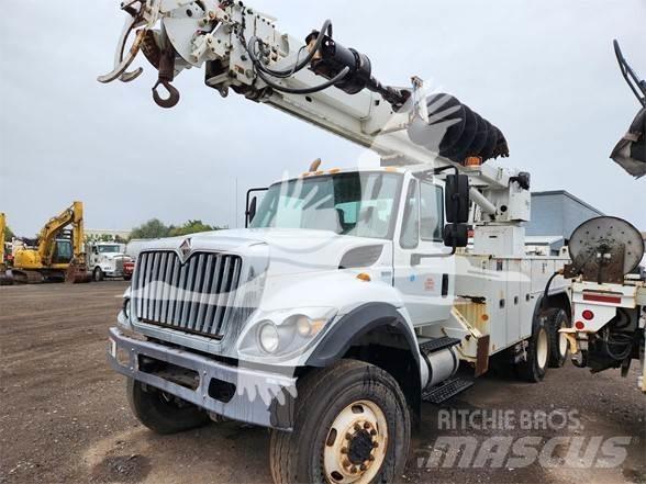 Altec D3060BTR Ant vilkikų montuojamos kėlimo platformos