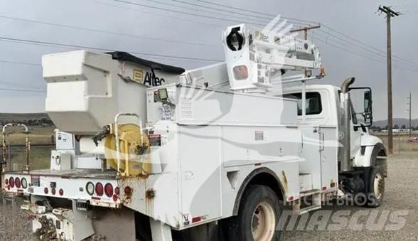 Altec TA50 Ant vilkikų montuojamos kėlimo platformos