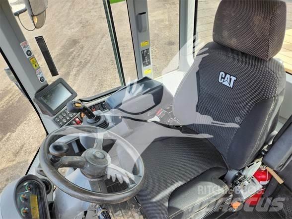 CAT 930M Naudoti ratiniai krautuvai