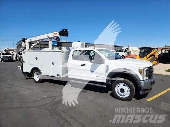 Ford F550 Statyba - Kita