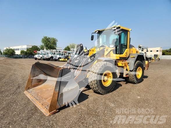 Volvo L70H Naudoti ratiniai krautuvai