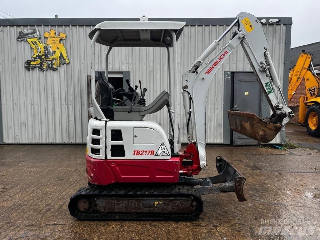 Takeuchi TB 217 R Mini ekskavatoriai < 7 t