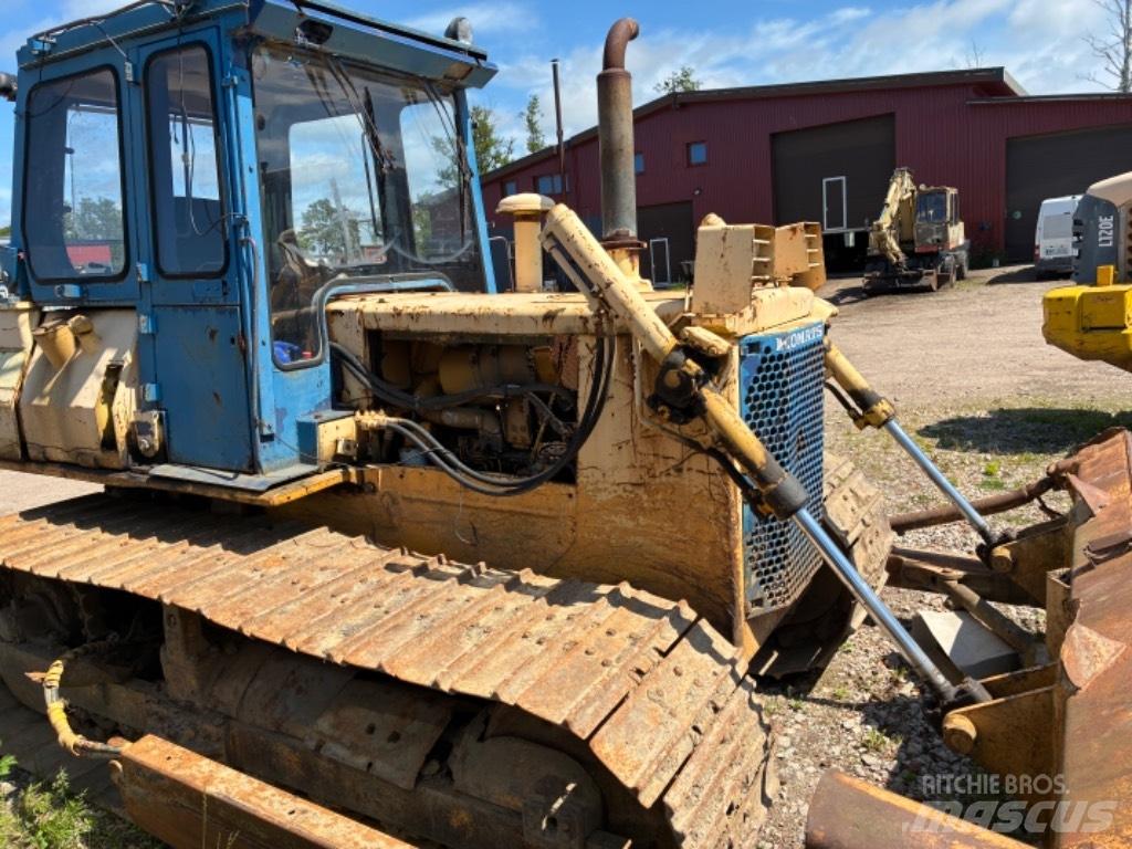 Komatsu D 41 P-3 Vikšriniai buldozeriai