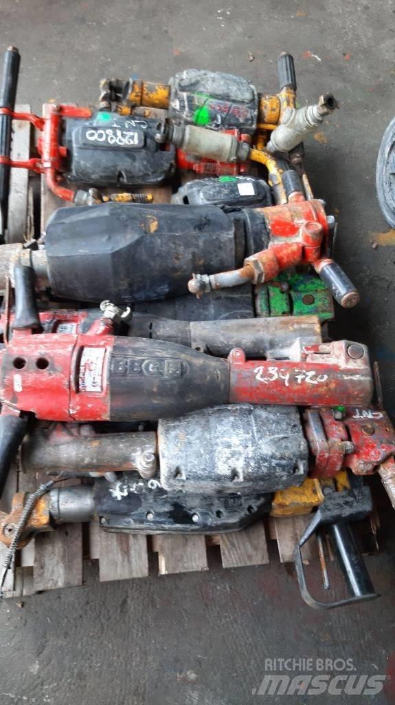 Atlas Copco 25 KI Hidrauliniai kūjai / Trupintuvai