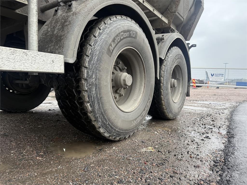 Scania R580 6x4 Savivarčių priekabų vilkikai