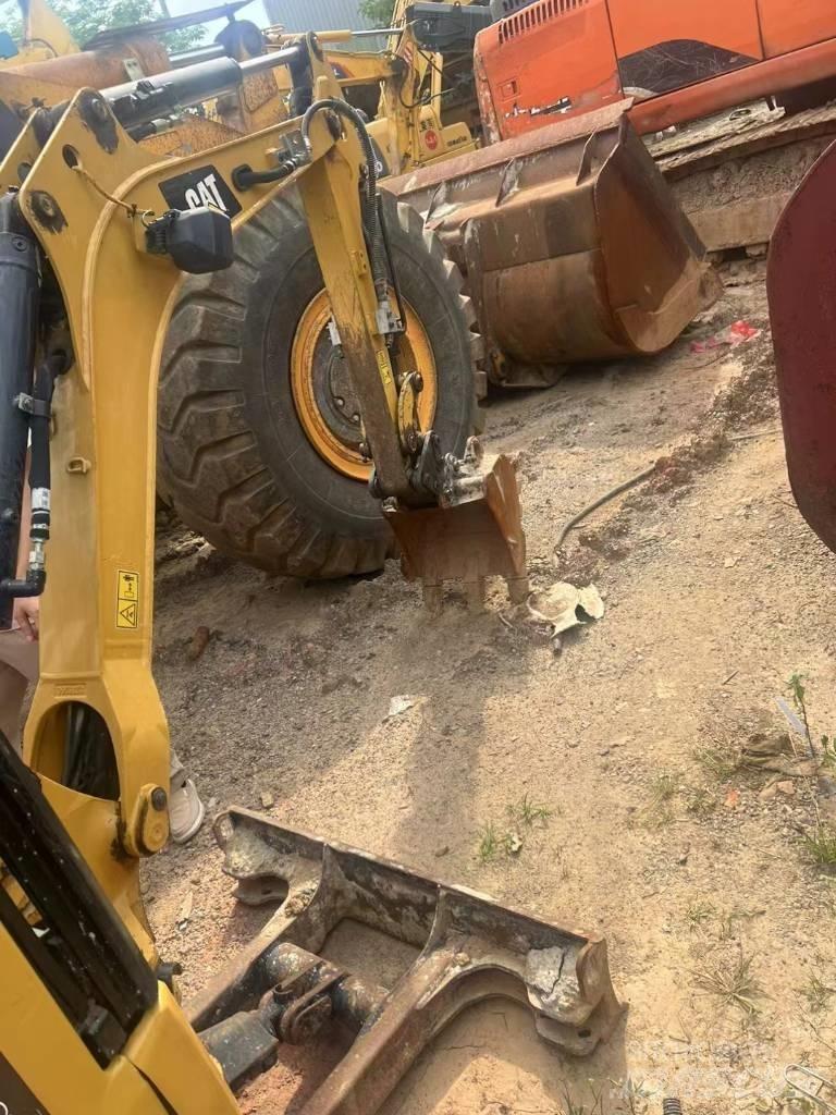 CAT 301.7 Mini ekskavatoriai < 7 t