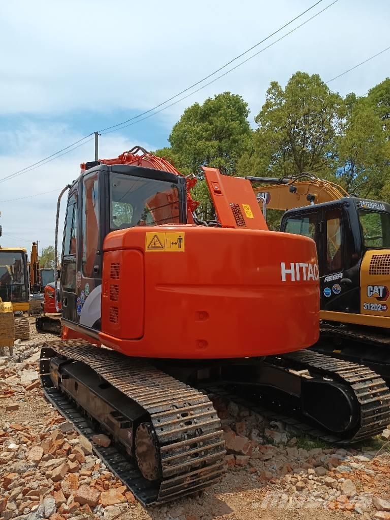 Hitachi ZX 135 Vikšriniai ekskavatoriai