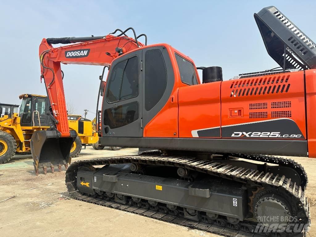 Doosan DX 225LC-9C Vikšriniai ekskavatoriai