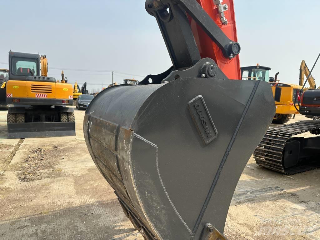 Doosan DX 225LC-9C Vikšriniai ekskavatoriai