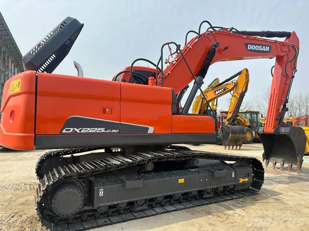 Doosan DX 225LC-9C Vikšriniai ekskavatoriai