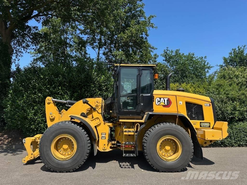 CAT 938M Naudoti ratiniai krautuvai