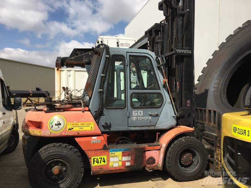 Toyota 5FG60 LPG (dujiniai) krautuvai