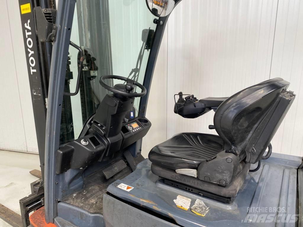 Toyota 8FBE20T Elektriniai šakiniai krautuvai