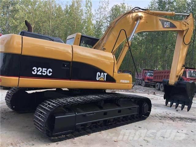 CAT 325C Vikšriniai ekskavatoriai