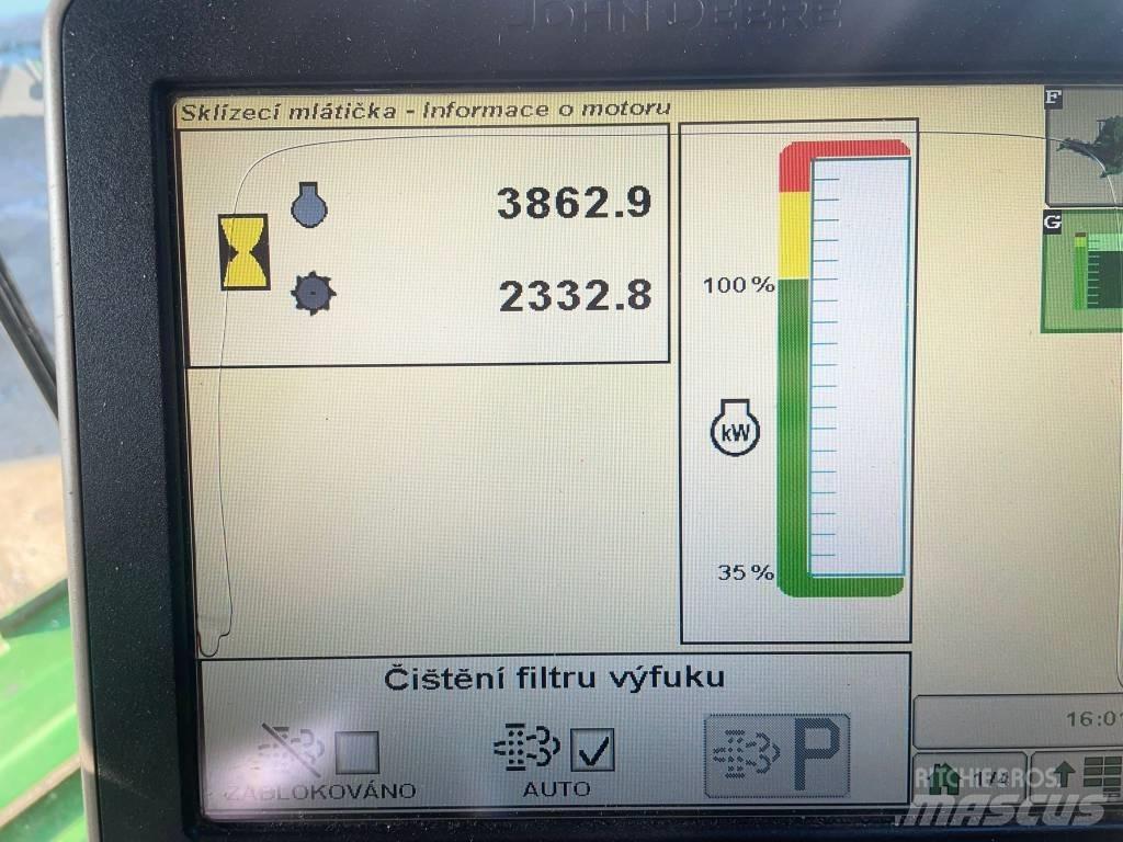 John Deere T 670 i Derliaus nuėmimo kombainai