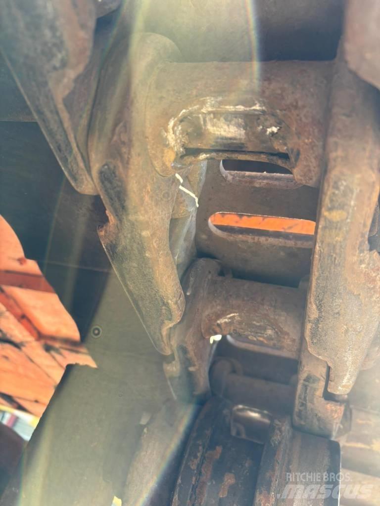 Doosan DX255LC Vikšriniai ekskavatoriai