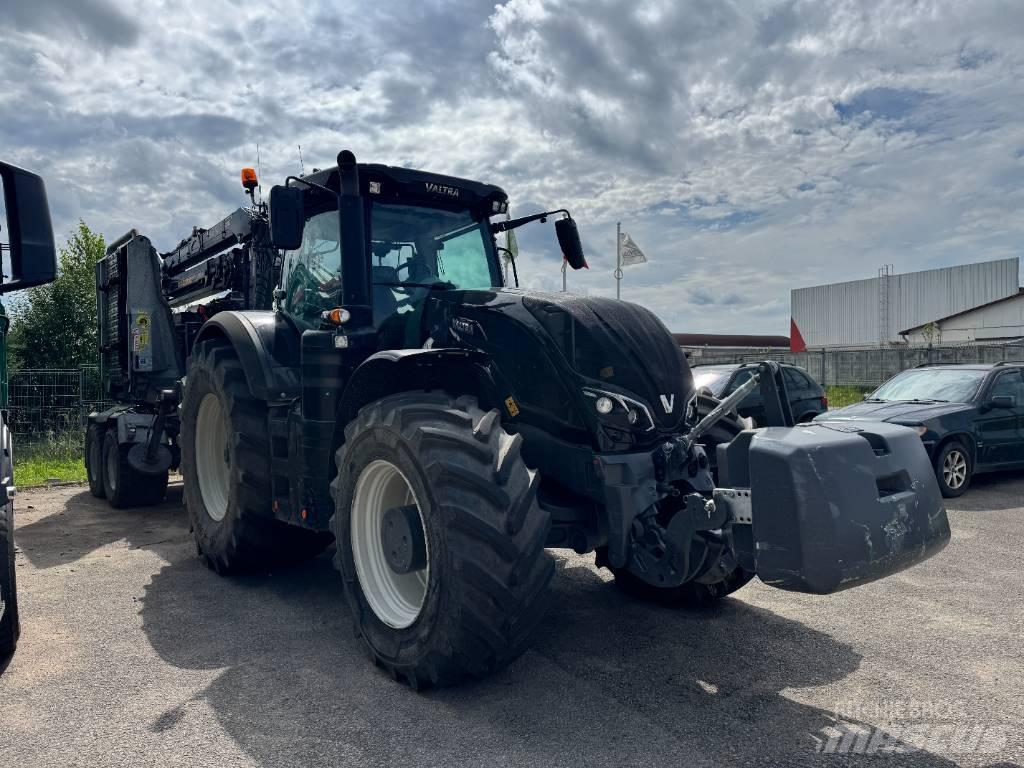 Valtra S 374 Traktoriai