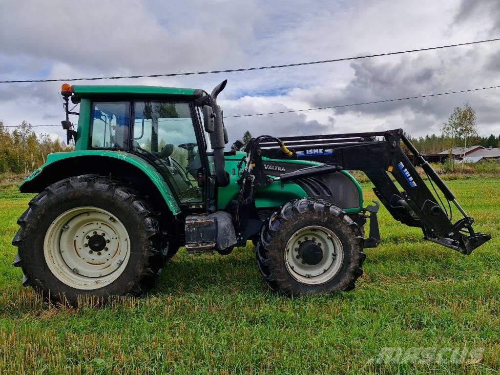 Valtra T 182 Versu Traktoriai