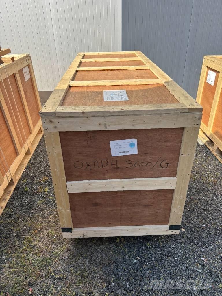 Okada 3600/G Hidrauliniai kūjai / Trupintuvai