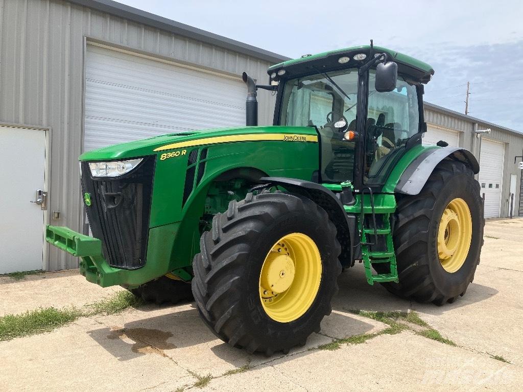 John Deere 8360 R Traktoriai